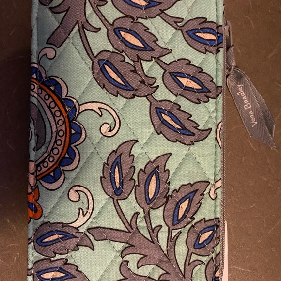 Vera Bradley wallet - Picture 3 of 8